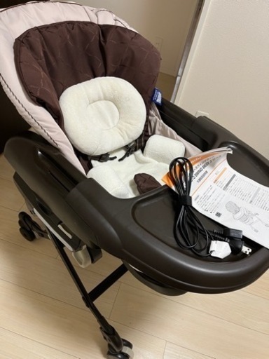 （取引中）電動　コンビ　ネムリラ　オートスウィング　AUTO SWING BEDi Plus