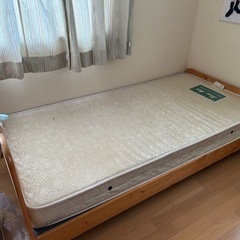 シングルベッド　2台