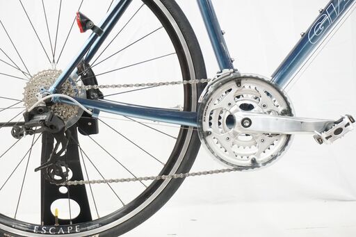 GIANT 「ジャイアント」 ESCAPE R3 2011年モデル クロスバイク 【公式 GIANT 「ジャイアント」 ESCAPE R3 2011年モデル クロスバイク 【公式