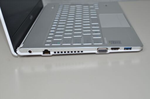 新品SSD ホワイト ノートパソコン 中古良品 13.3型 富士通 SH75/M 第4