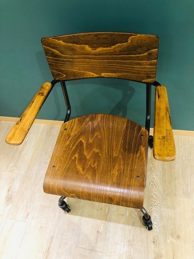 adepeche socph working chair ソコフ　ワーキングチェア 1脚目