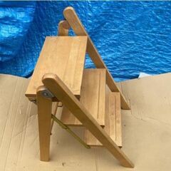 【ネット決済・配送可】折り畳み 木製 踏み台 中古品