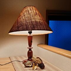 昭和の香り漂う 電気スタンド💡木製／傘(ジュート生地)あり♻️中古品