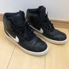 NIKE スニーカー