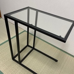 IKEA ガラステーブル ヴィットショー