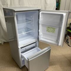 【北見市発】シャープ SHARP ノンフロン冷凍冷蔵庫 小型 2ドア 137L シルバー SJ-D14C-S (E1638shtY)