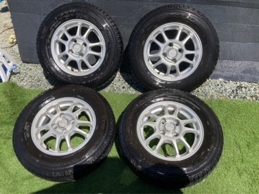 バリ溝スタッドレス‼️軽自動車‼️155/80R13‼️希少サイズ‼️シーズンオフ特価‼️