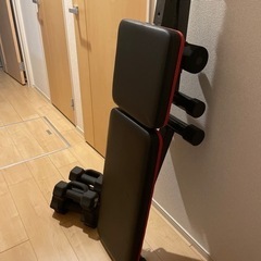 トレーニングベンチとダンベル4種(5kg x2  10kg x2)