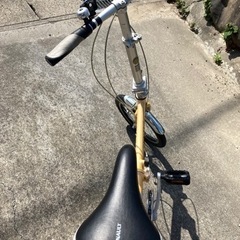 RENAULT16インチ6段変速前輪タイヤチーブ新品に交換済み