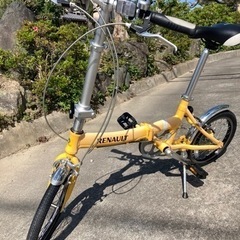 RENAULT16インチ6段変速前輪タイヤチーブ新品に交換済み