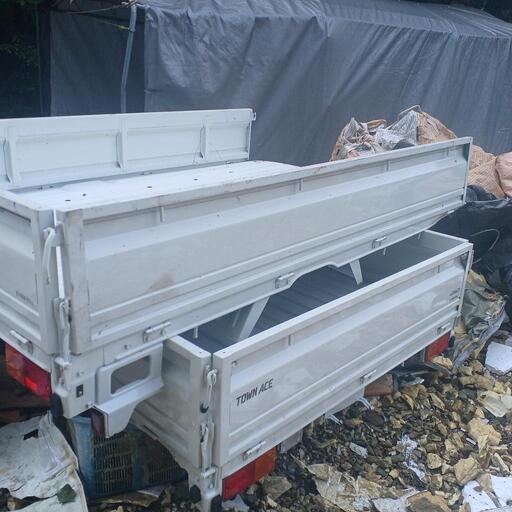 トラックの荷台　北九州市小倉南区 トラックの荷台 北九州市小倉南区 【公式通販】