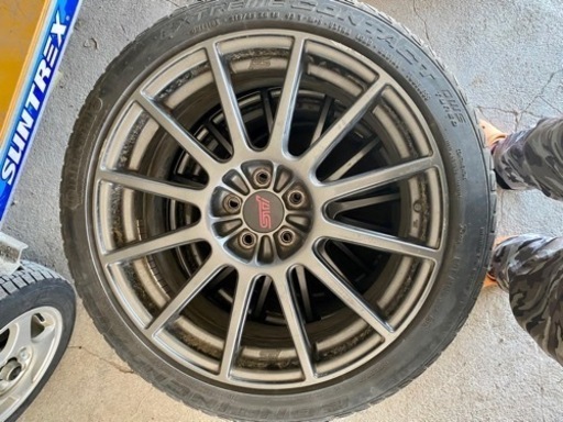 タイヤ、ホイール SUBARU STI 18インチホイール