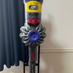 Dyson V7 Slim コードレスクリーナー スタンド付き ...