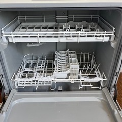 高年式】【破格】Panasonic 食器洗い乾燥機 NP-TA4-W 2021年製