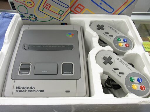 美品！ ニンテンドー スーパーファミコン 1994年 SHVC-001 スーファミ レトロゲーム 当時物 動作品 西岡店