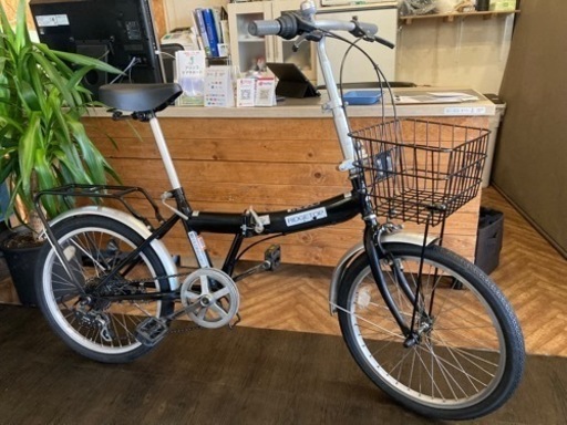【前後タイヤ・チューブ新品！】6段変速　カゴ付き20インチ折りたたみ自転車　マットブラック 前後タイヤ・チューブ新品！】6段変速 カゴ付き20インチ折りたたみ