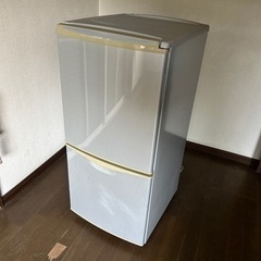 冷蔵庫　2003年製　NR-B122J-S
