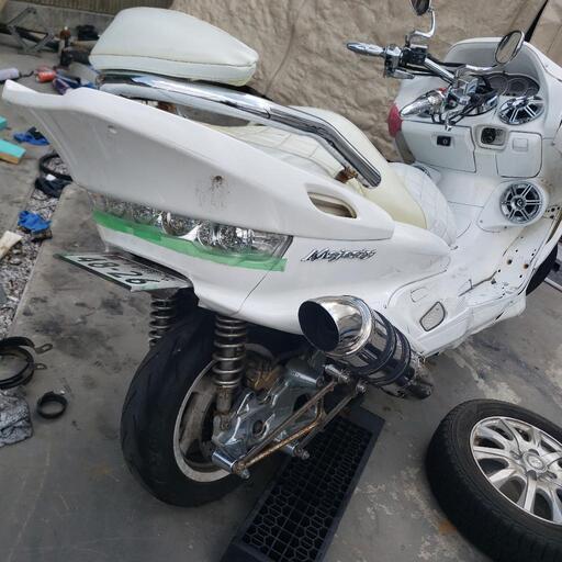 マジェスティ250   現金のみでお願いします