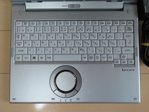 JC04112 パナソニック Let's Note CF-XZ6 RF5VS SIM搭載 極美品