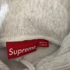 売ります Supreme シュプリーム パーカー