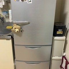 aqua 冷蔵庫　AQR-261B(S)  【お譲り先決まりました！】