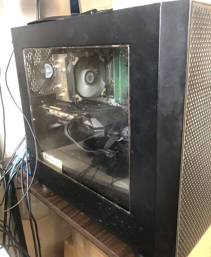 i7 9700即取りに来ていただける方で即金のみ・GPUはGTX1660Tiありで8万GPUなしで４万さらにSSDなしで3万