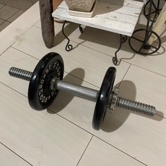 美品　FIGHTING ダンベル 2.5Kg