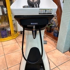 タカラオアシス移動式シャンプー台