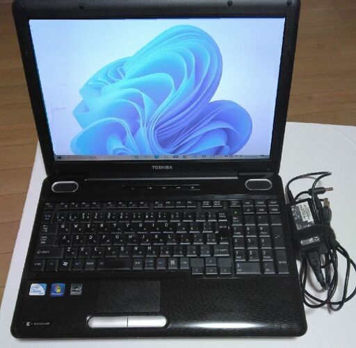 【正規認証・無料配送】Windows11東芝ノートパソコン黒 TOSHIBA【dynabook EX35LBL】