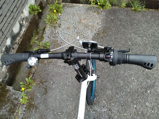 RENAULT ルノー 折りたたみ自転車 ホワイト 小径 LIGHT10　中古品 RENAULT ルノー 折りたたみ自転車 ホワイト 小径 LIGHT10 - メルカリ