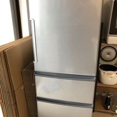 AQUA 冷蔵庫　272リットル　2017年製