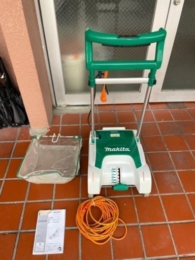 【値下げしました】マキタ　makita 芝刈機　充電式　園芸用　白緑　MLM2850 No1666