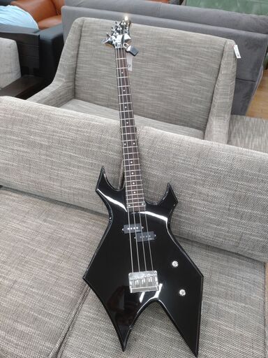 B.C.Rich 変形エレキベース WARLOCK
