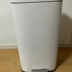【ニトリ】ペダルペールバゲット　30L  ゴミ箱