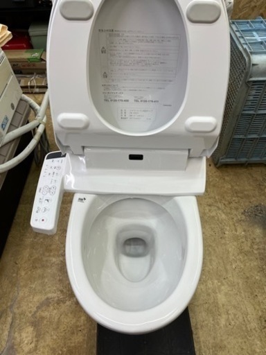 洋式トイレ　ウォシュレット
