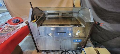 ニチワ 電気無煙式グリドルテーブル　三相 200V 　鉄板