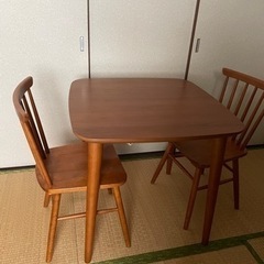 ダイニングテーブル ニトリ 茶色 椅子付き 