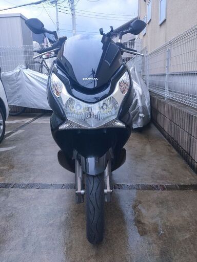 PCX125 jf28 自賠責R8.4まで　走る、止まる、曲がる、時々勝手に止まる　メーター約11000キロ