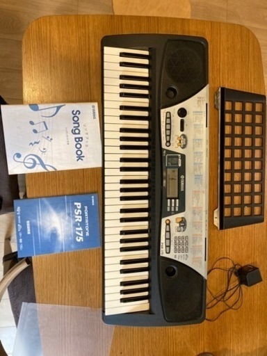 Yamaha電子ピアノ　PSR-175とピアノ台のセット Yamaha電子ピアノ PSR-175とピアノ台のセット 鍵盤楽器 YAMAHA PSR-175