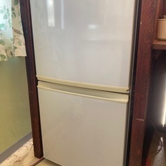 無料　冷蔵庫　シャープ137ℓ 