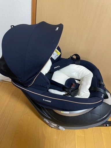コンビ combi チャイルドシート　ISOFIX 360度回転式