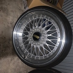 JNC004 18インチ9.5j＋25 5h114.3 100
