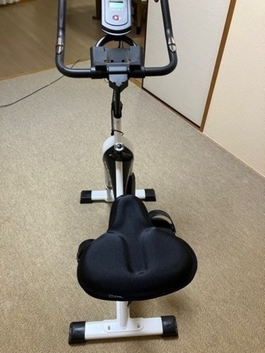 フィットネス、トレーニング creer（クレエ）エアロバイク