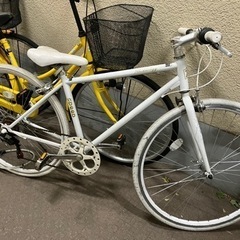 自転車　中古　クロスバイク　白