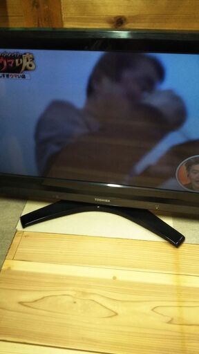 TOSHIBA REGZA 32型 液晶テレビ(リモコン付き)