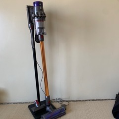 奥様の憧れいつかはダイソン！Dyson V10スタンドをお付けし...