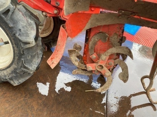 シバウラKF552S耕耘機5.5馬力土揚げロータリー動作確認済、タイヤに