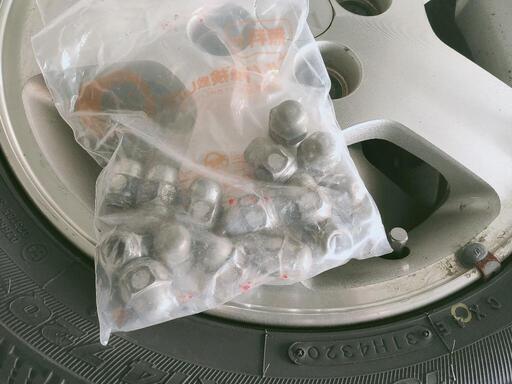 未使用スタッドレスタイヤ 165/55R14 中古ホイール付き