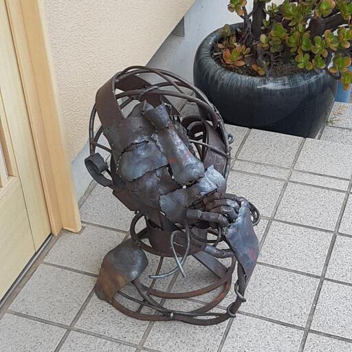 胎児の夢(鉄作品)