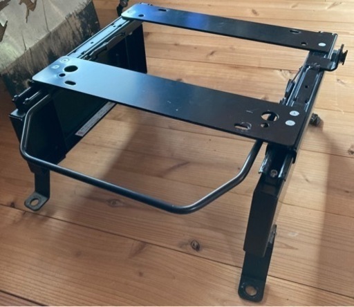 ステップワゴン　ブリッド シートレール